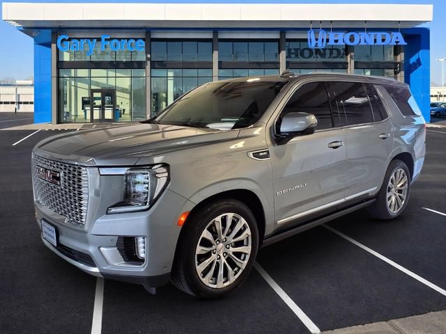 Used 2024 GMC Yukon Denali w/ Advanced Technology Package AWD/4WD image 4
