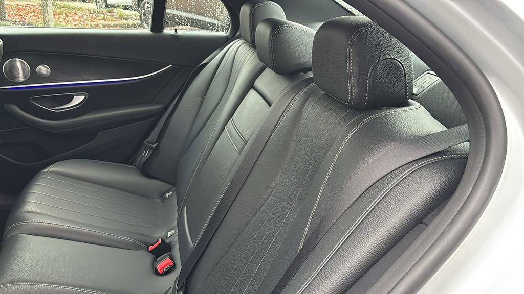 Used 2020 Mercedes-Benz E 350 4MATIC Sedan image 30