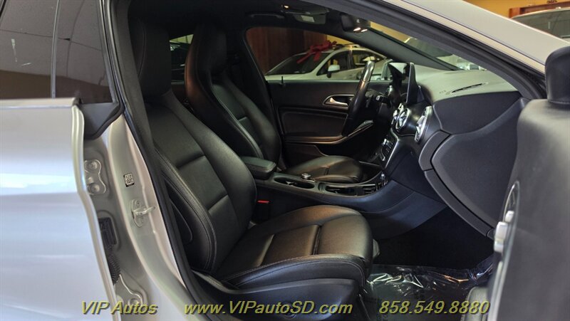 Used 2018 Mercedes-Benz CLA 250 image 14