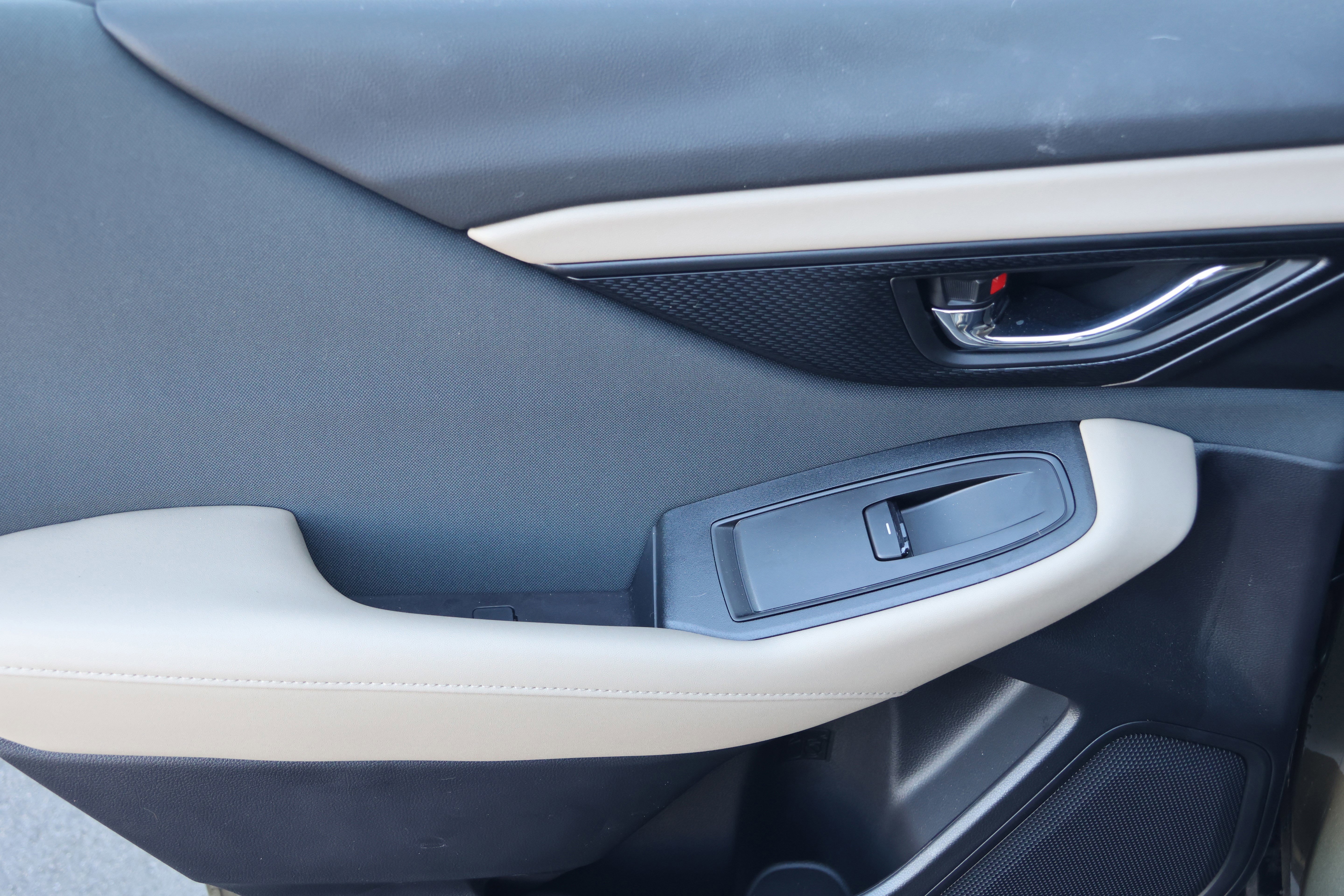 Used 2025 Subaru Outback Premium image 30