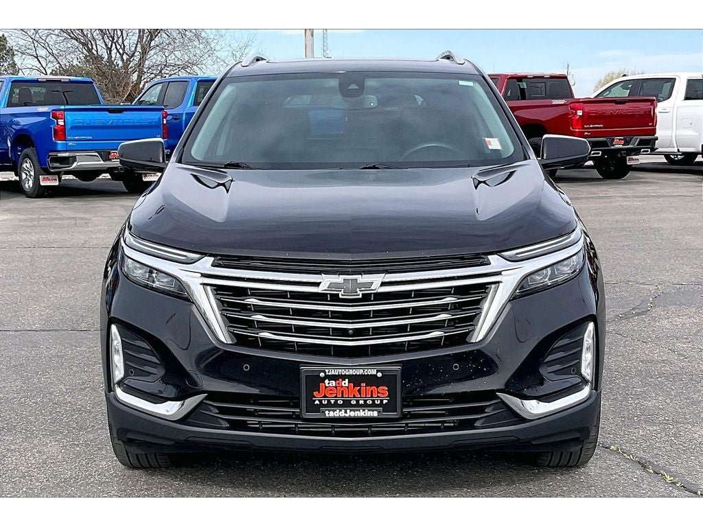 Used 2023 Chevrolet Equinox Premier AWD/4WD image 3