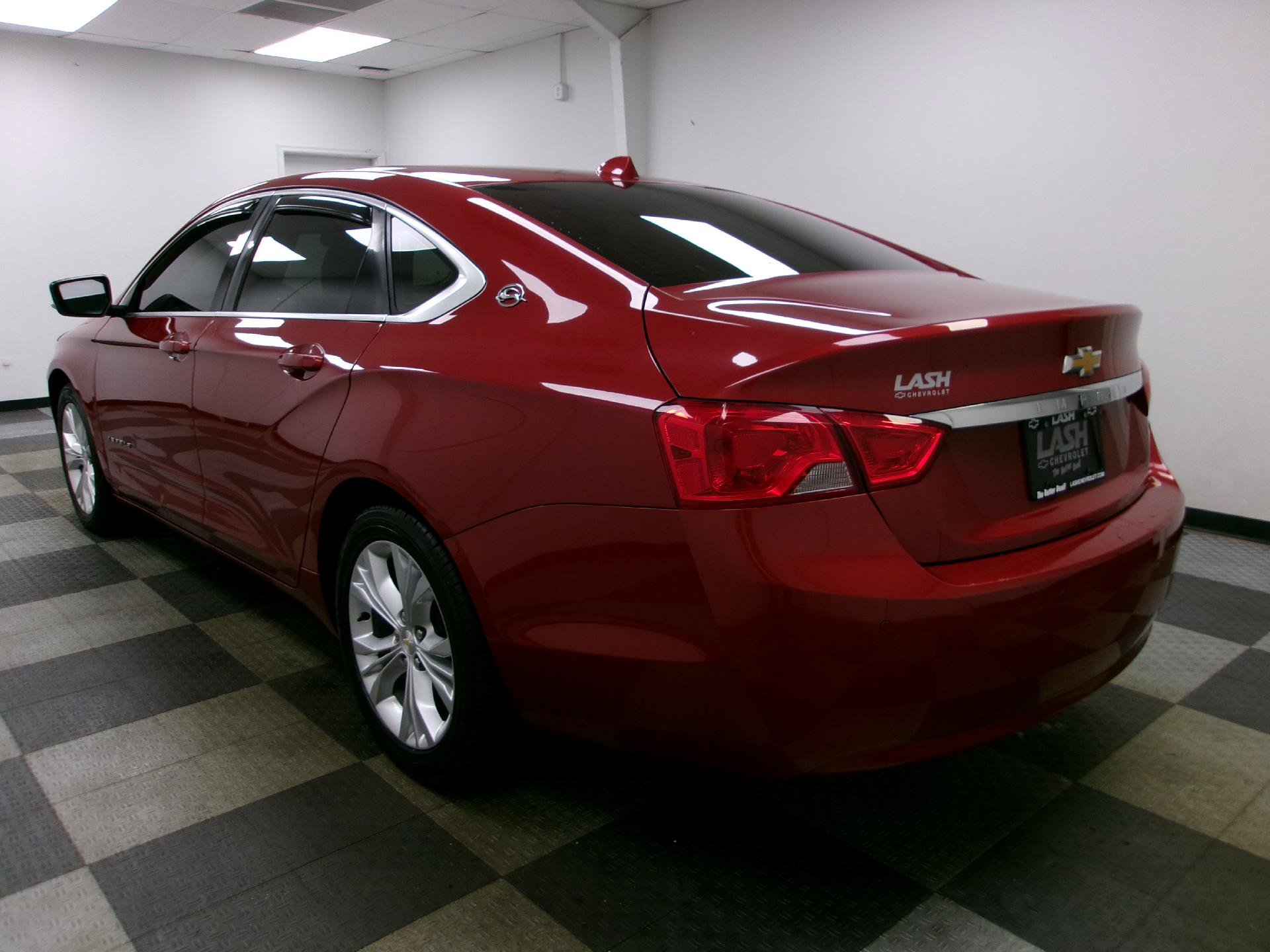 Used 2014 Chevrolet Impala LT w/ Convenience Package FWD image 2