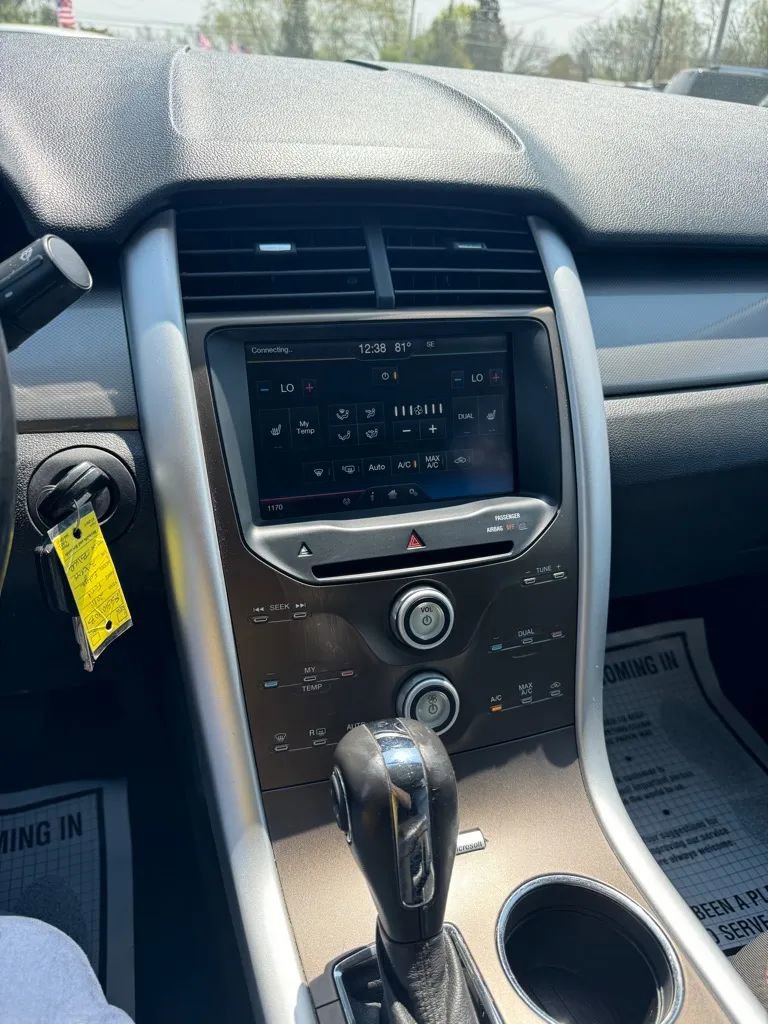 Used 2011 Ford Edge SEL w/ 202A Rapid Spec Order Code image 9