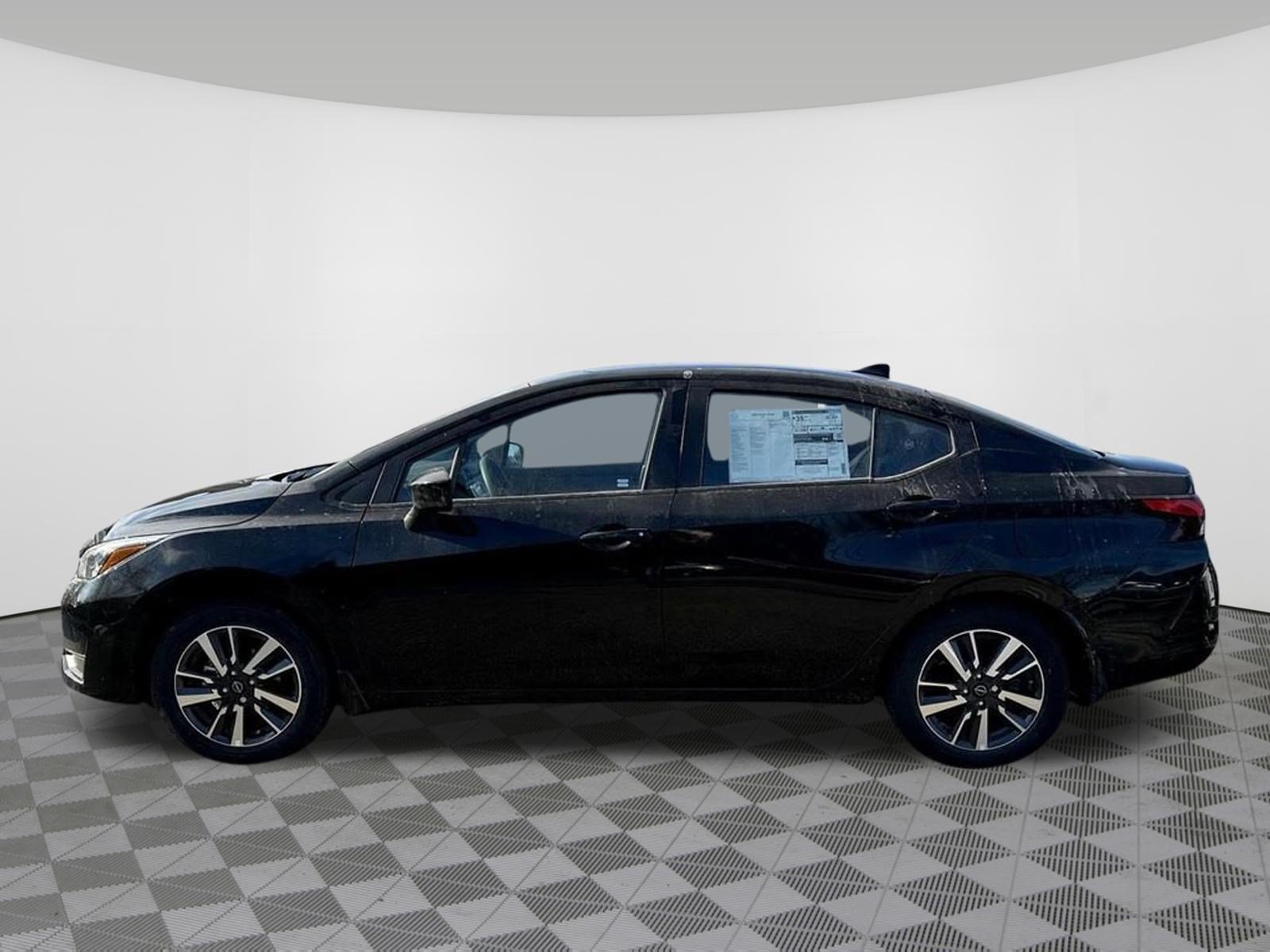 Used 2025 Nissan Versa SV w/ Trunk Package FWD image 15