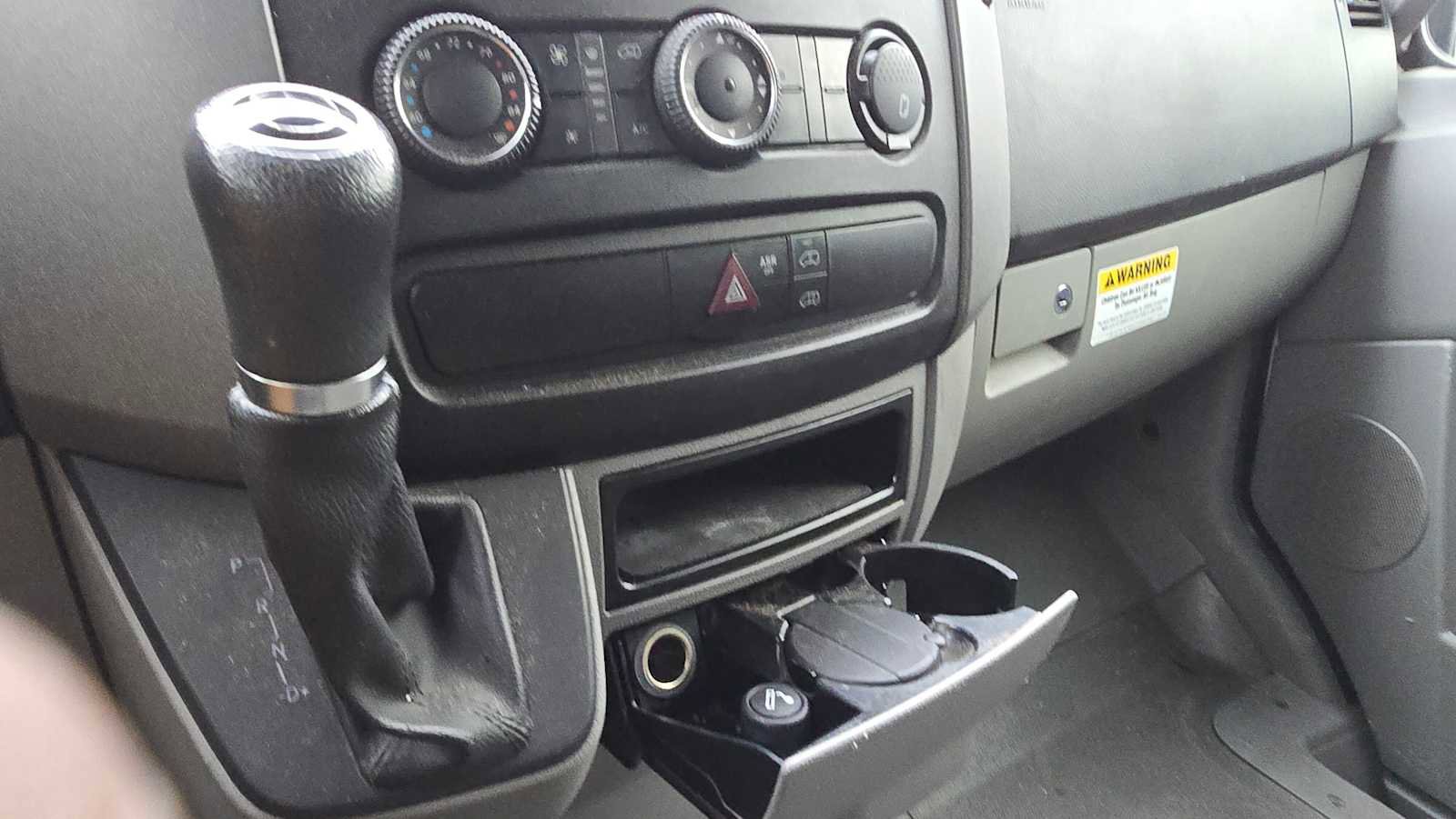 Used 2018 Mercedes-Benz Sprinter 2500 image 25