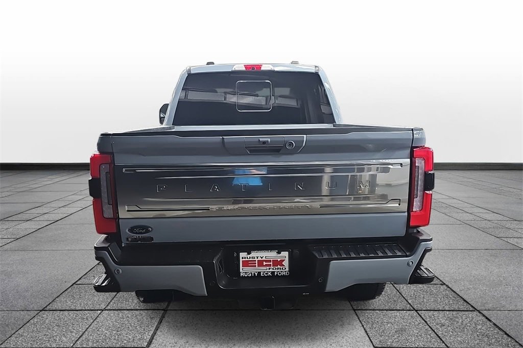 Used 2024 Ford F250 Platinum w/ FX4 Off-Road Package image 5
