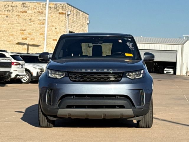 Used 2019 Land Rover Discovery SE image 2
