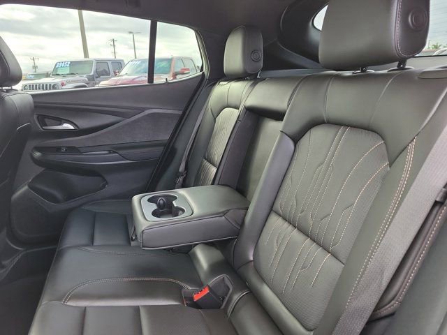 Used 2025 Buick Envista Avenir FWD image 17