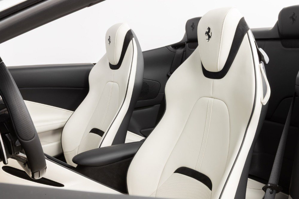Used 2024 Ferrari Roma Spider image 49