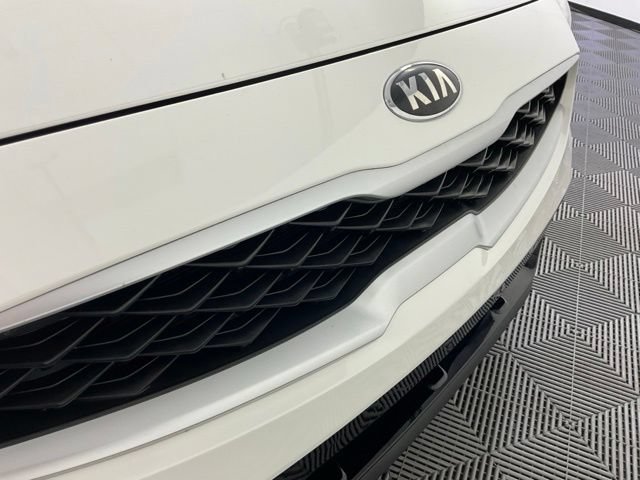 Used 2019 Kia Forte LXS FWD image 11