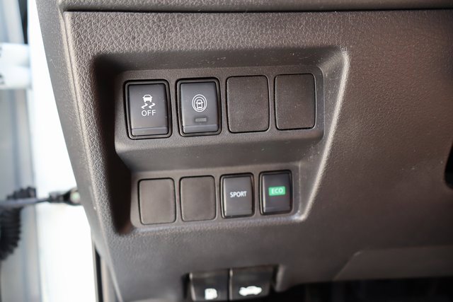 Used 2022 Nissan Rogue Sport S image 37