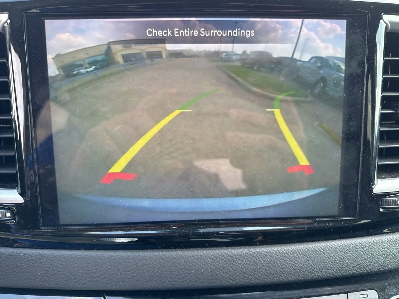 Used 2023 Chrysler Pacifica Touring-L FWD image 26