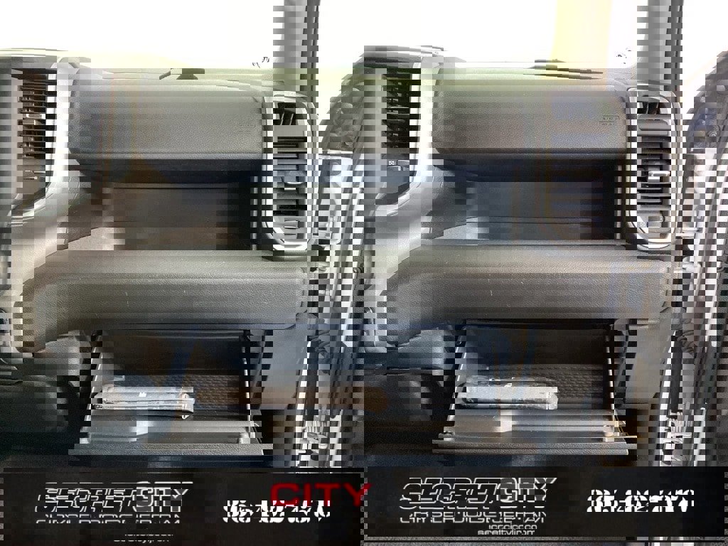 Used 2019 RAM 3500 Big Horn image 31