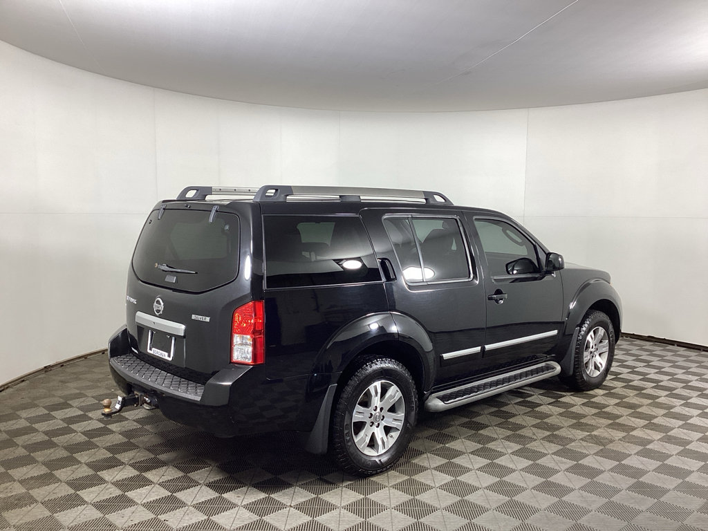 Used 2012 Nissan Pathfinder Silver w/ Protection Pkg AWD/4WD image 2