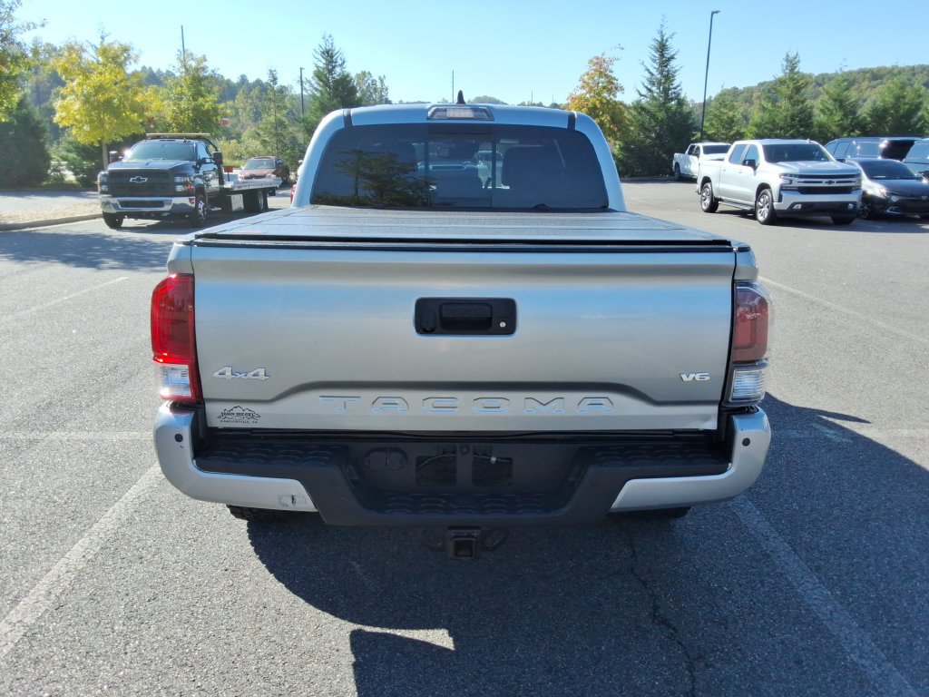 Used 2023 Toyota Tacoma Limited AWD/4WD image 6