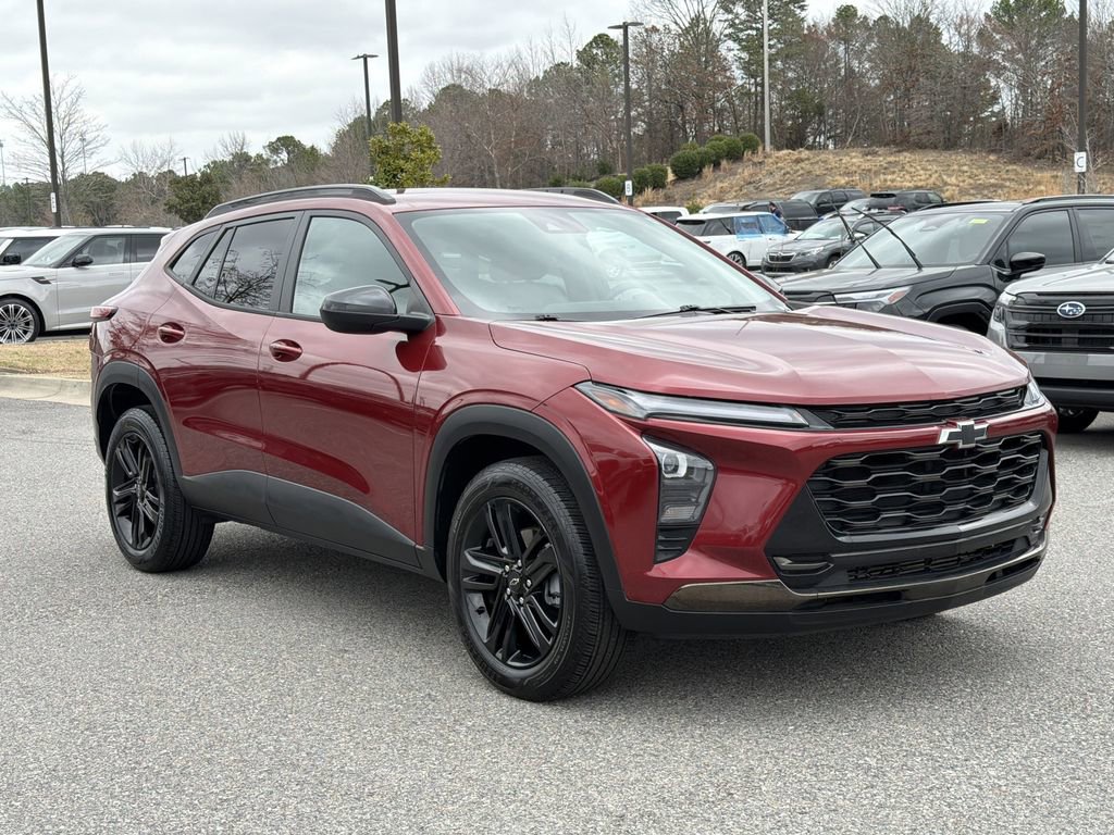Used 2024 Chevrolet Trax ACTIV w/ Driver Confidence Package image 7