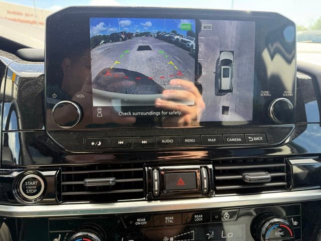 Used 2023 Nissan Pathfinder SL AWD/4WD image 35
