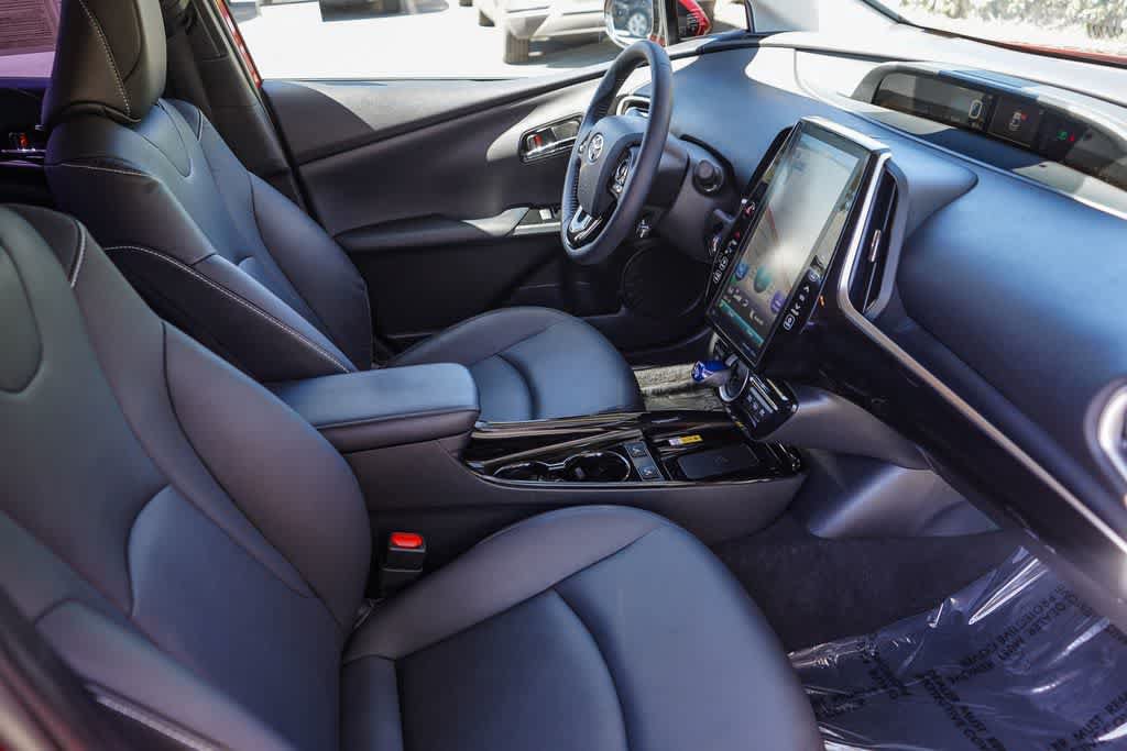 Used 2020 Toyota Prius Prime XLE FWD image 15