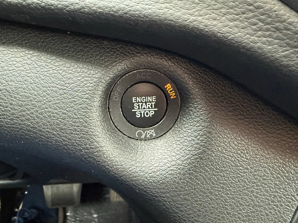 Certified 2023 Jeep Cherokee Altitude Lux AWD/4WD image 22