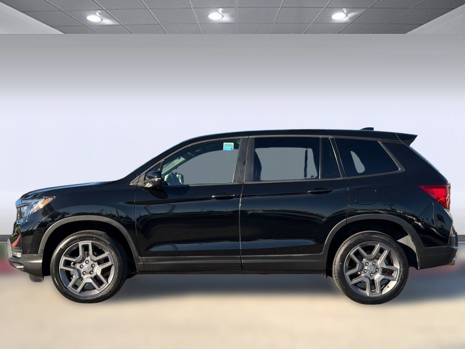 Certified 2023 Honda Passport EX-L image 2