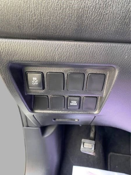 Used 2019 Nissan Pathfinder S image 15