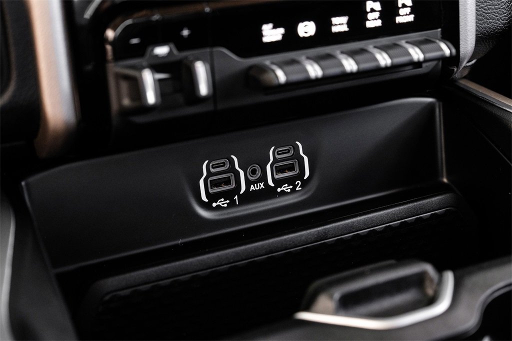 Used 2024 RAM 3500 Laramie w/ Bed Utility Group image 30