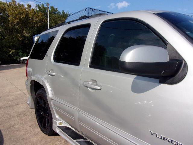 Used 2007 GMC Yukon SLT w/ SLT Preferred Equipment Group image 7