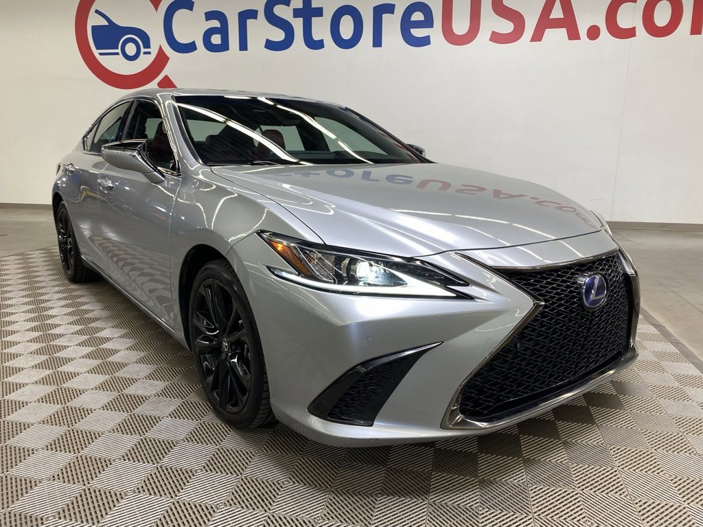 Used 2022 Lexus ES 300h F Sport image 3