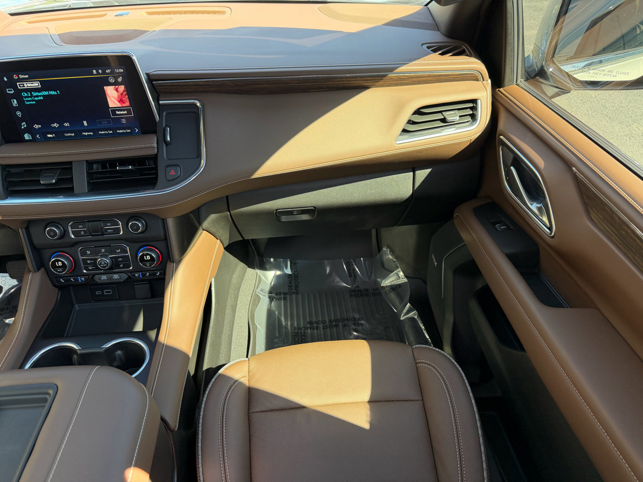 Used 2024 Chevrolet Tahoe High Country w/ Advanced Technology Package image 33