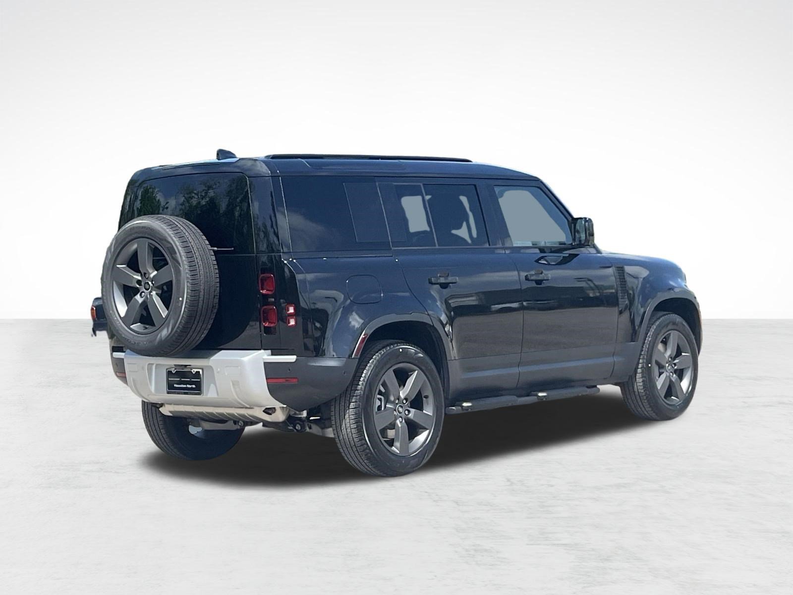 Used 2025 Land Rover Defender 110 S image 8