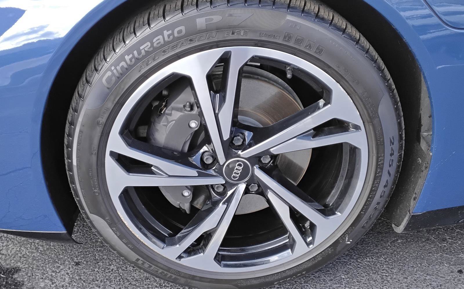 Used 2022 Audi e-tron GT Premium Plus w/ Performance Package image 7