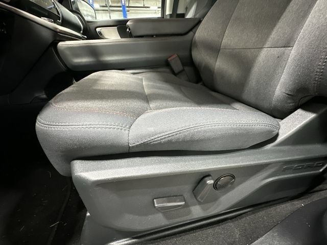 Used 2025 Ford Expedition Active AWD/4WD image 18