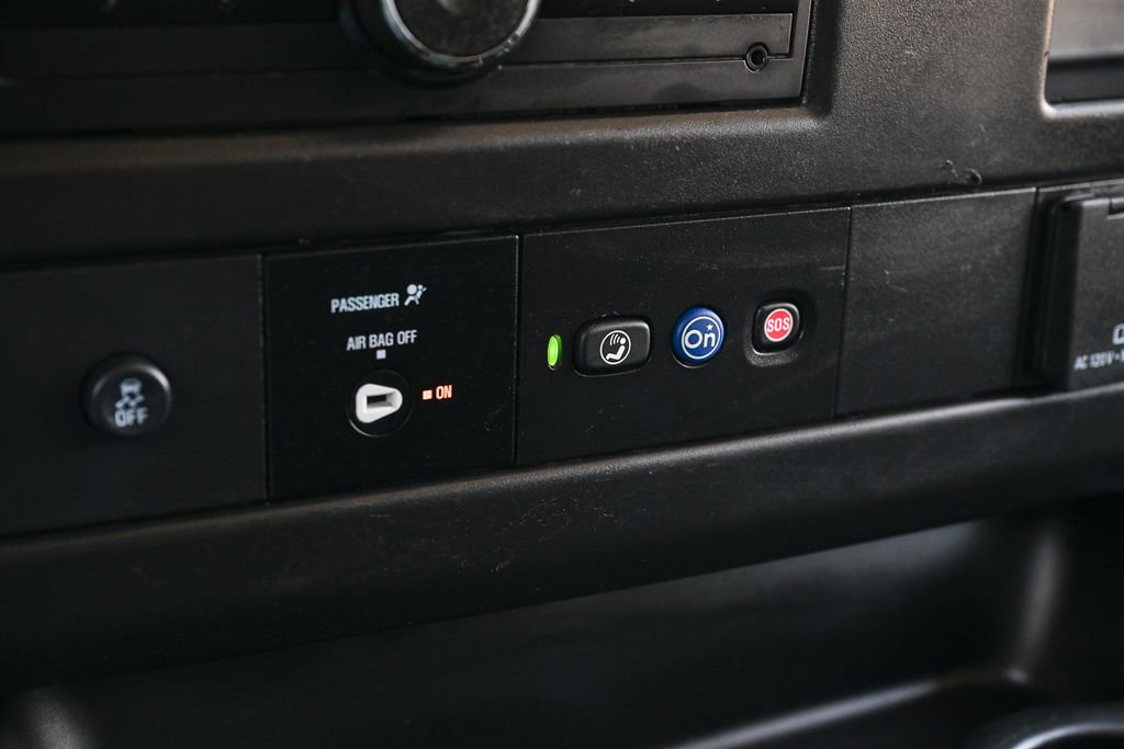 Used 2021 Chevrolet Express 2500 RWD image 27