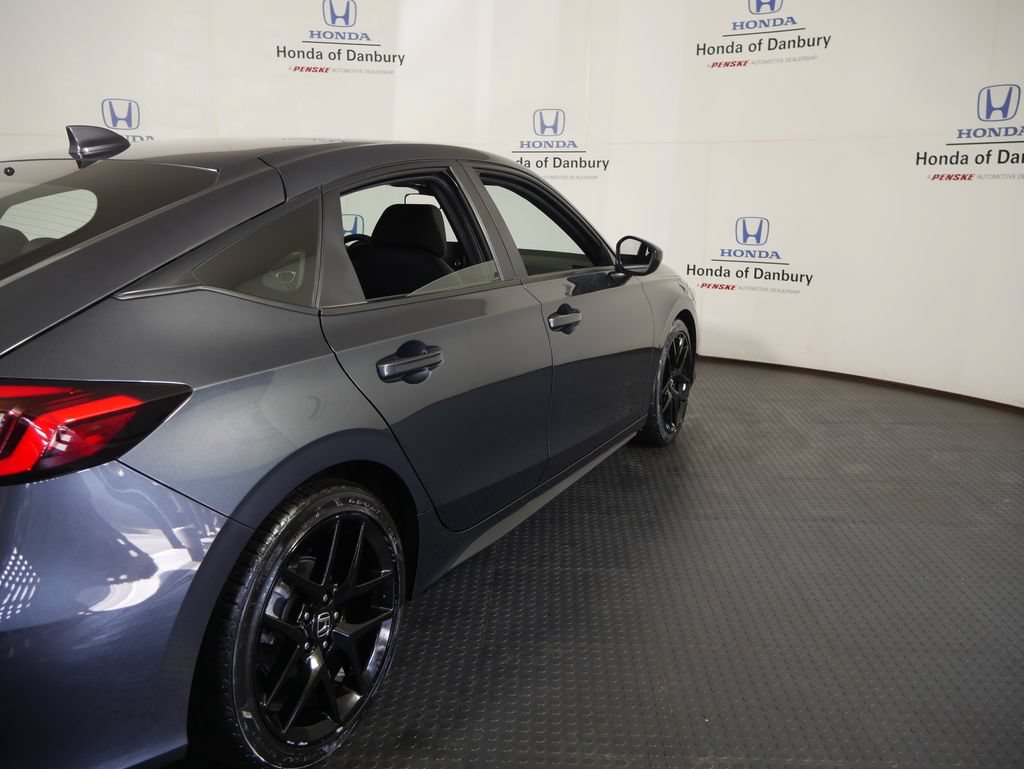 Used 2025 Honda Civic Sport image 4