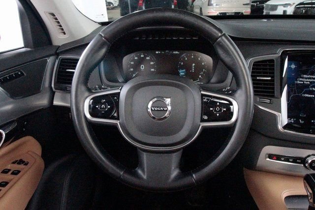 Used 2016 Volvo XC90 T6 Momentum image 8