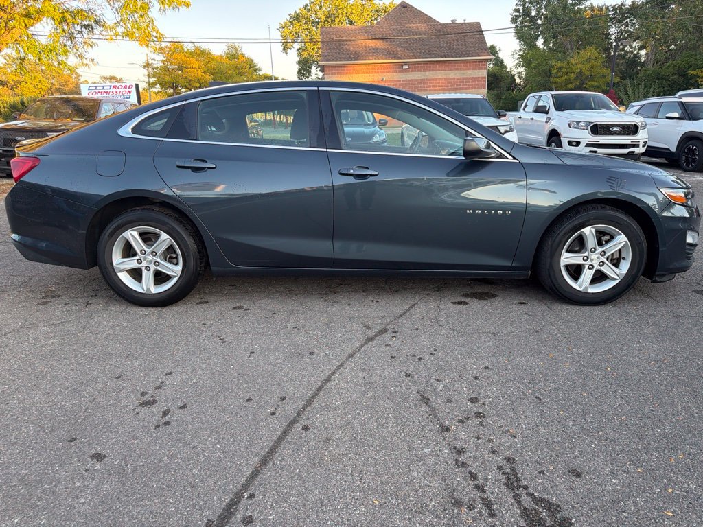Used 2020 Chevrolet Malibu LS w/ Driver Confidence Package II FWD image 4