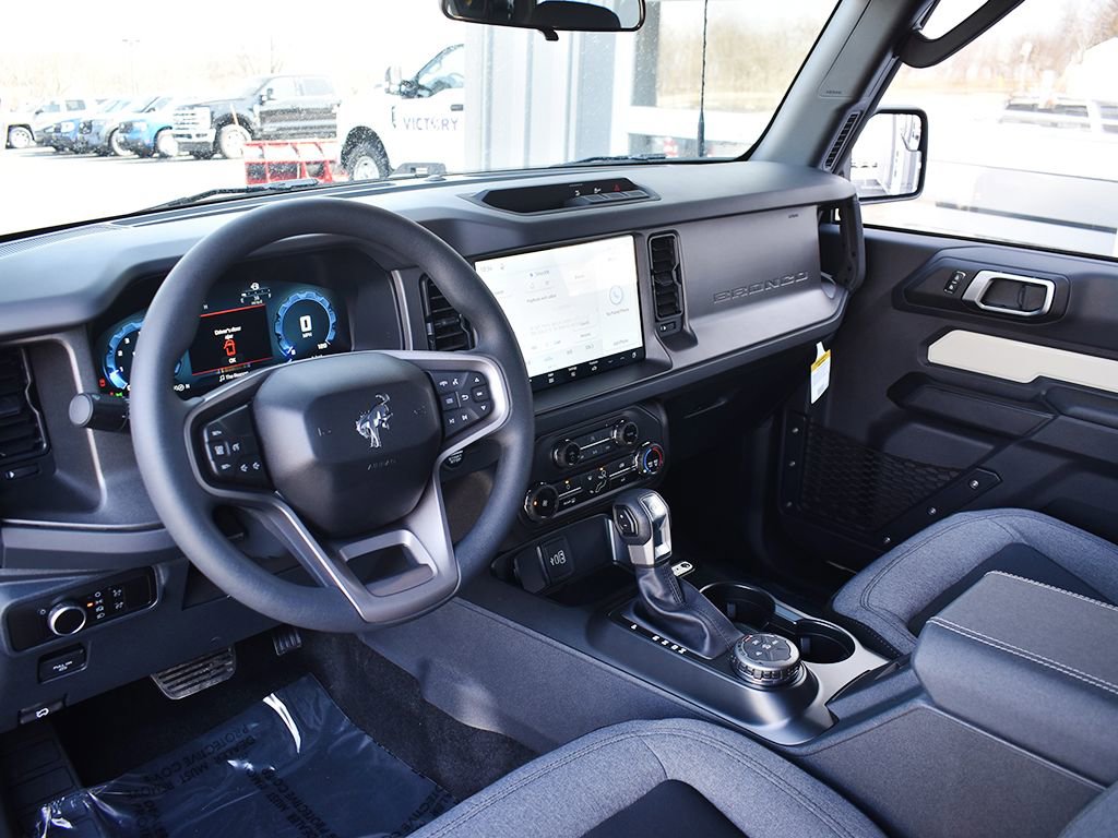New 2026 Ford Bronco 2-Door AWD/4WD image 4