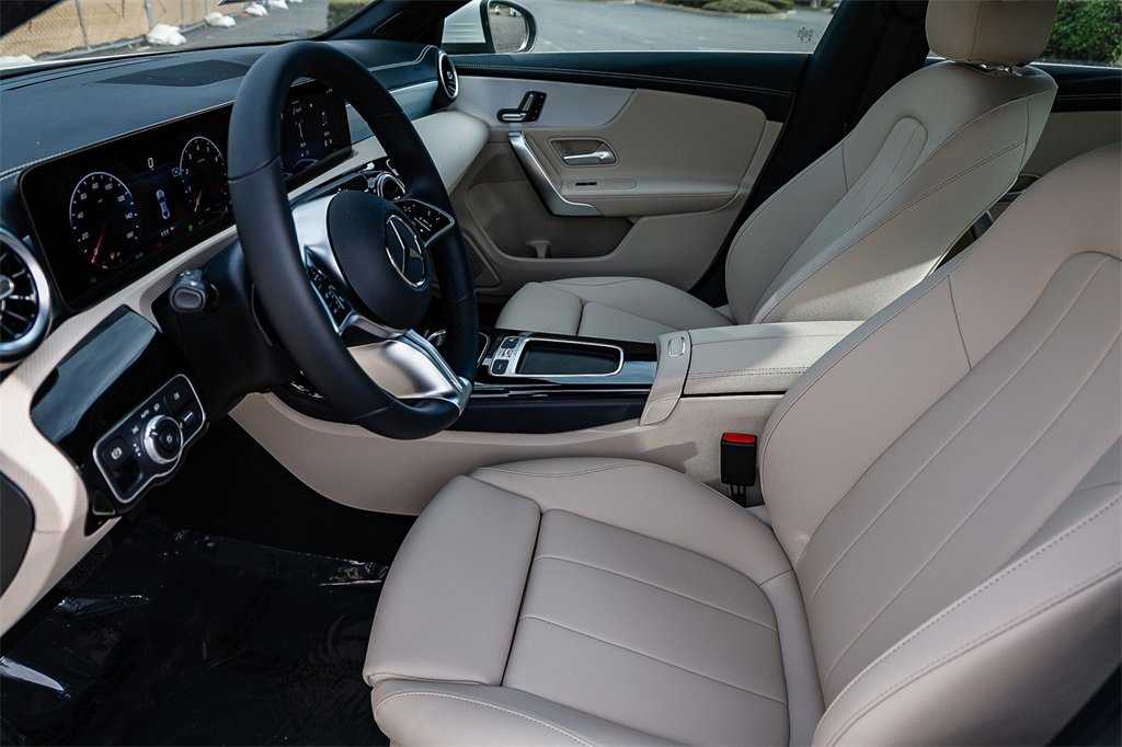 New 2025 Mercedes-Benz CLA 250 image 19