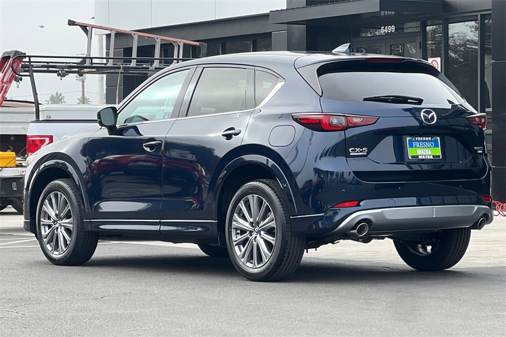 New 2025 MAZDA CX-5 Signature image 7
