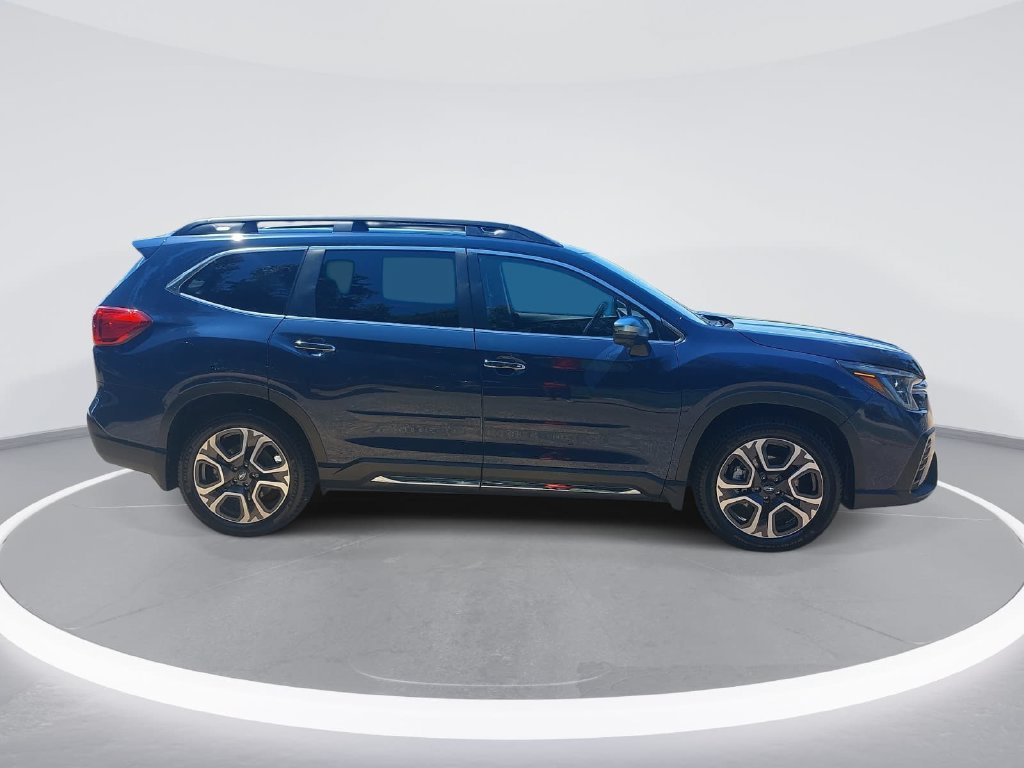 Used 2023 Subaru Ascent Touring AWD/4WD image 4