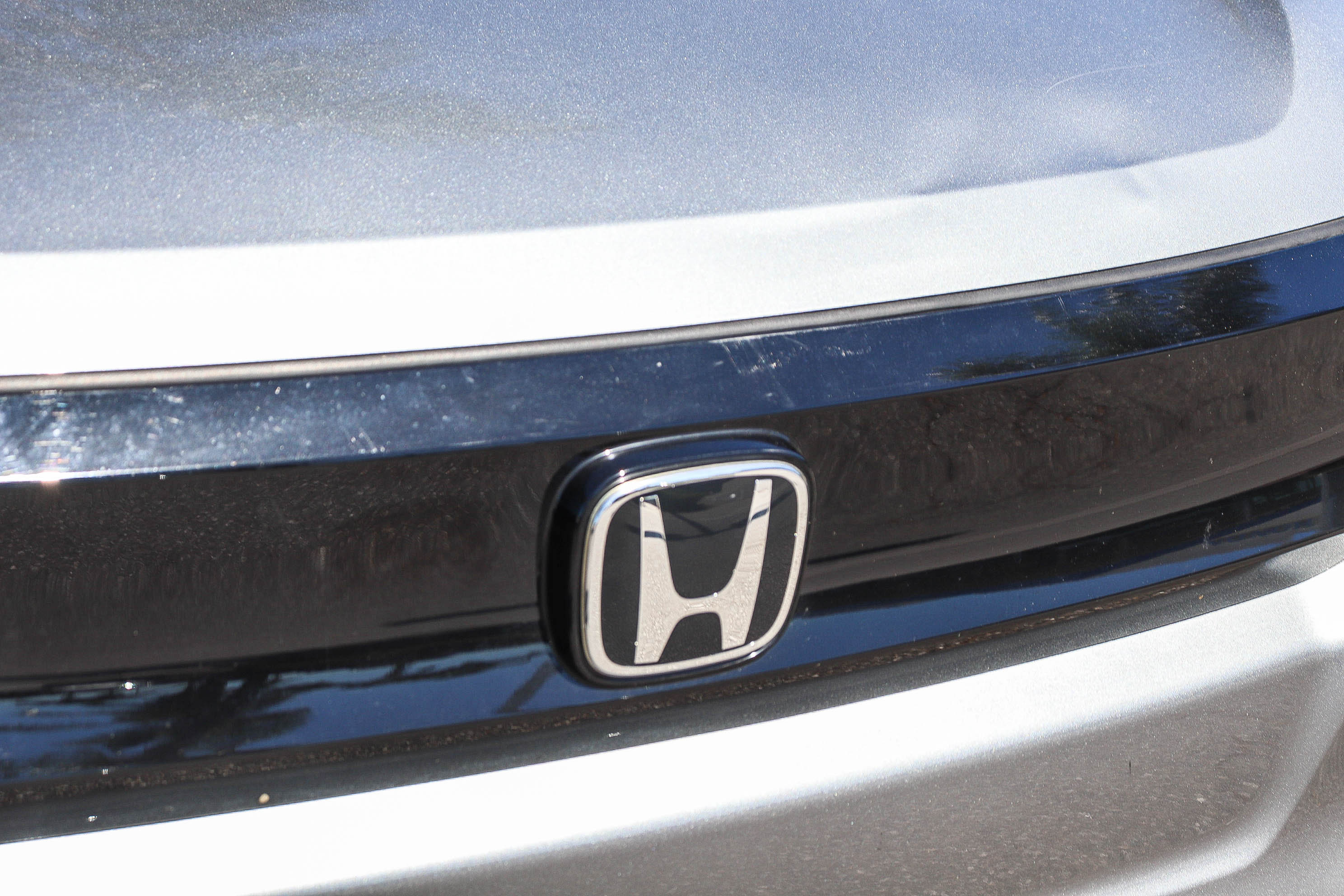 Used 2025 Honda Prologue EX image 4