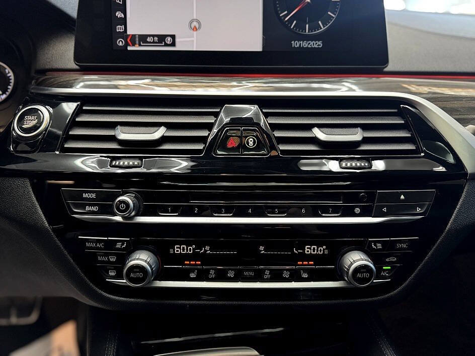Used 2018 BMW 530e RWD image 16