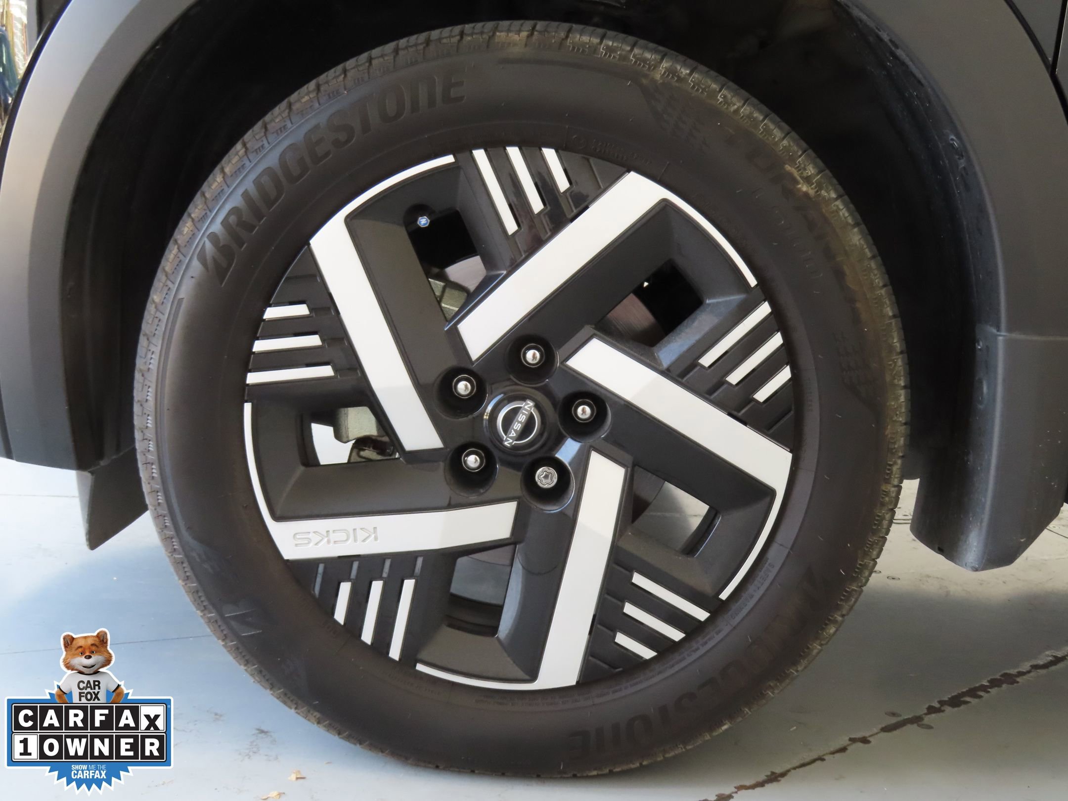 Used 2025 Nissan Kicks SV image 27