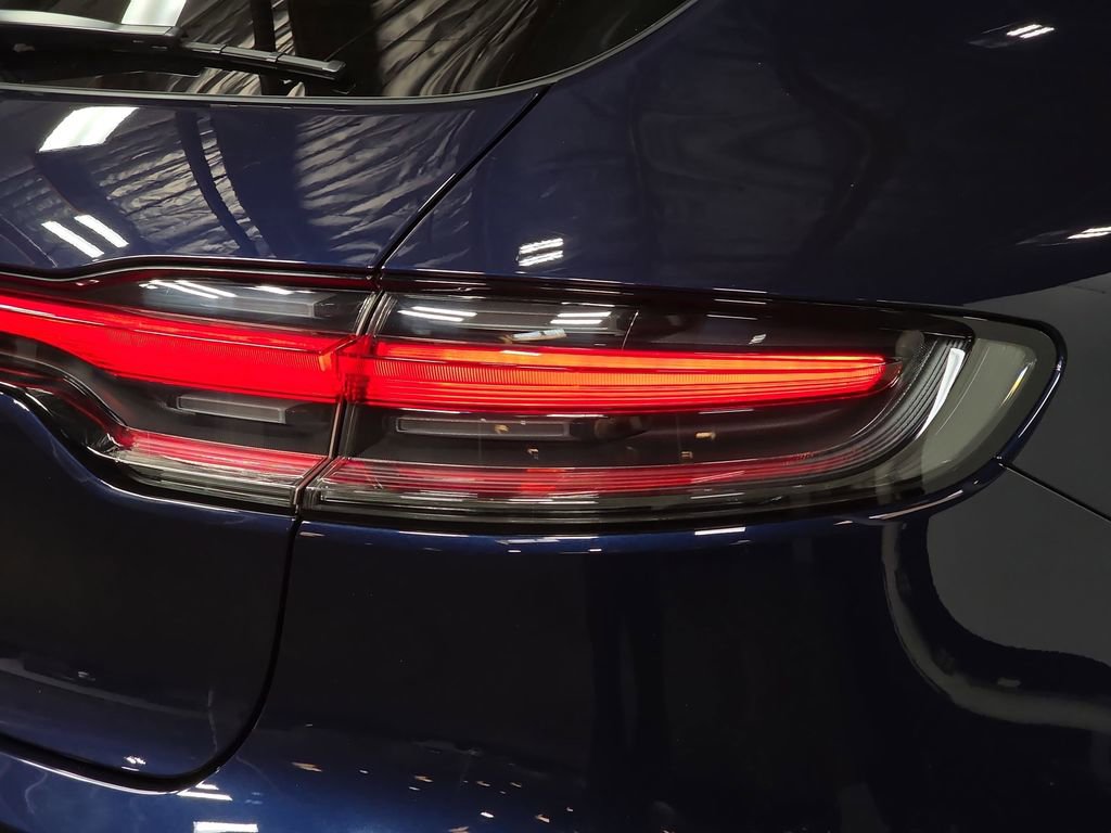 Used 2023 Porsche Macan S image 30