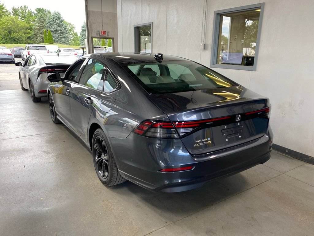Used 2025 Honda Accord SE image 3