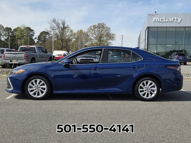 Used 2023 Toyota Camry LE image 2