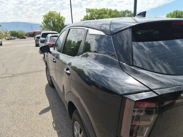Certified 2025 Nissan Kicks S FWD image 27