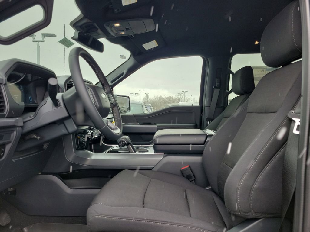 New 2025 Ford F150 XLT w/ Equipment Group 302A MID image 17