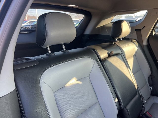 Used 2024 GMC Terrain SLT image 49