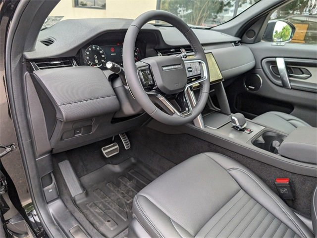 Used 2024 Land Rover Discovery Sport Dynamic SE image 10